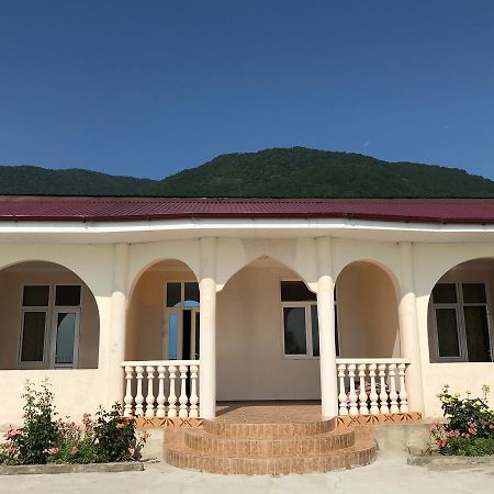 Davel Hotel Gagra Buitenkant foto