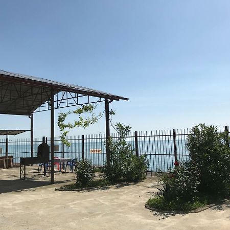 Davel Hotel Gagra Buitenkant foto