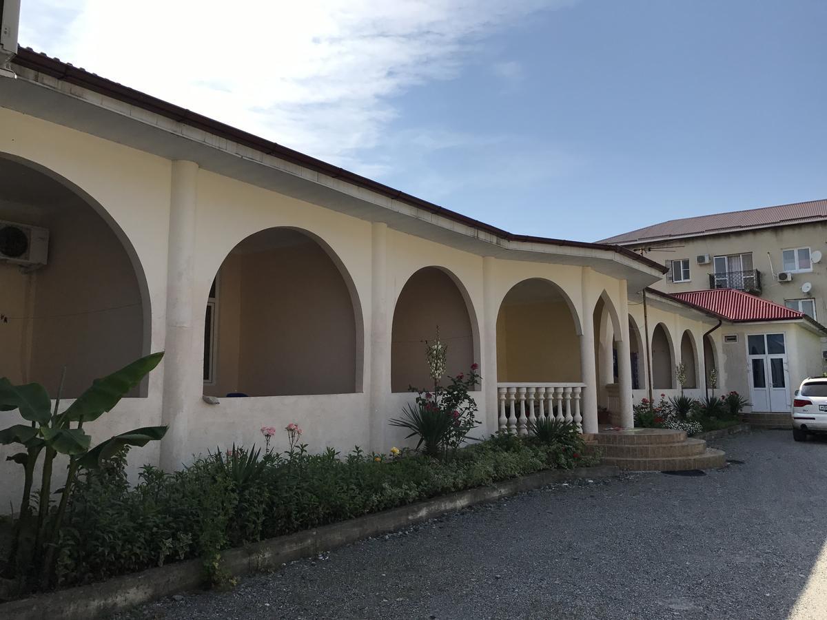 Davel Hotel Gagra Buitenkant foto