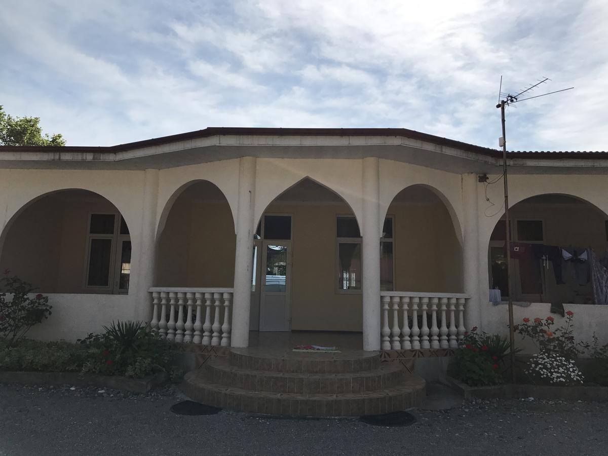 Davel Hotel Gagra Buitenkant foto