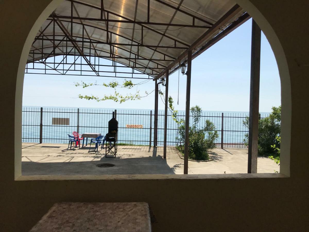Davel Hotel Gagra Buitenkant foto