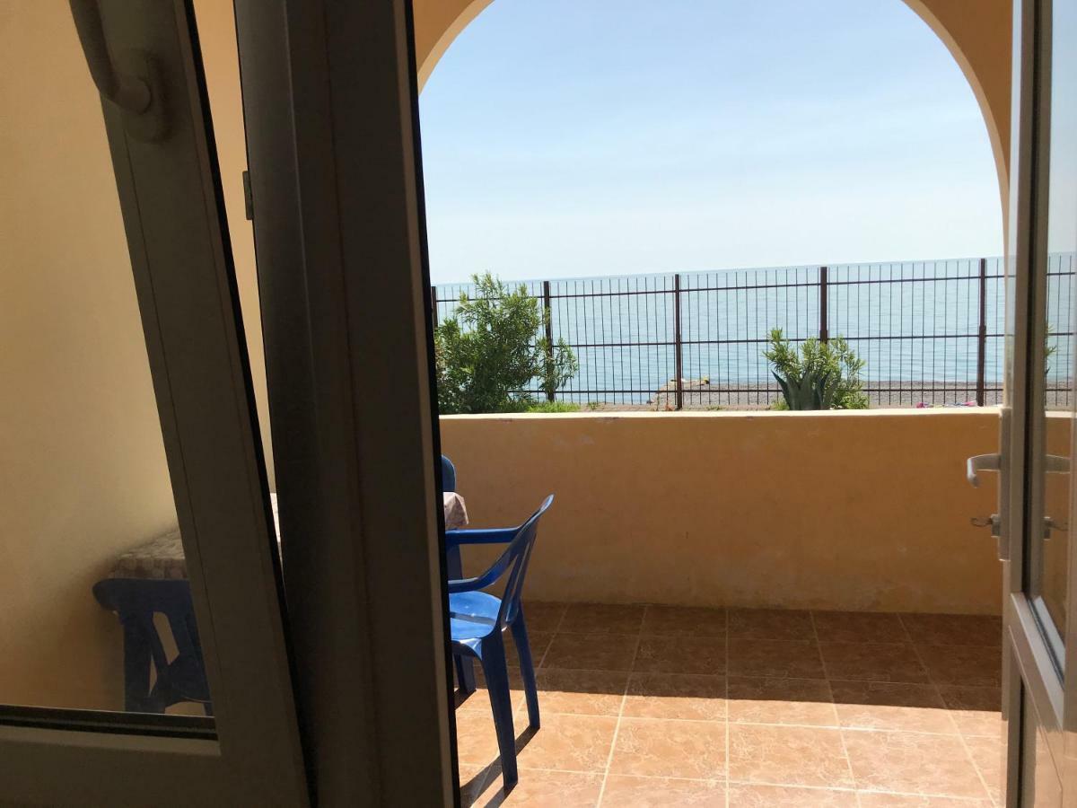 Davel Hotel Gagra Buitenkant foto